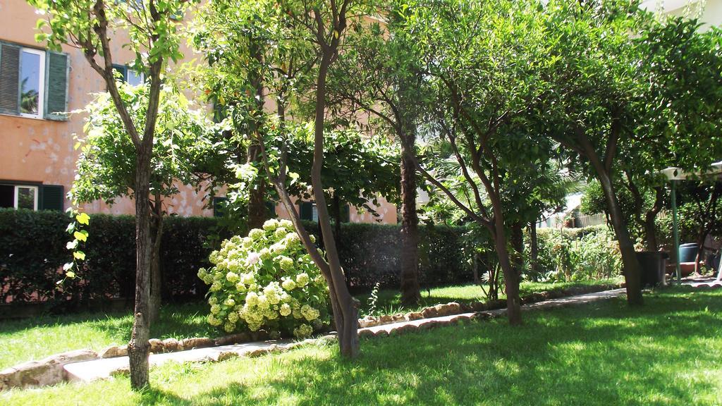 Bed and Breakfast Aristocarli à Rome Extérieur photo